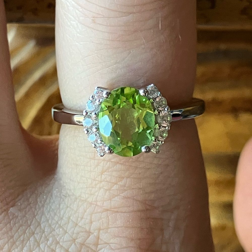 Natural Peridot Sterling Silver Ring Size 8